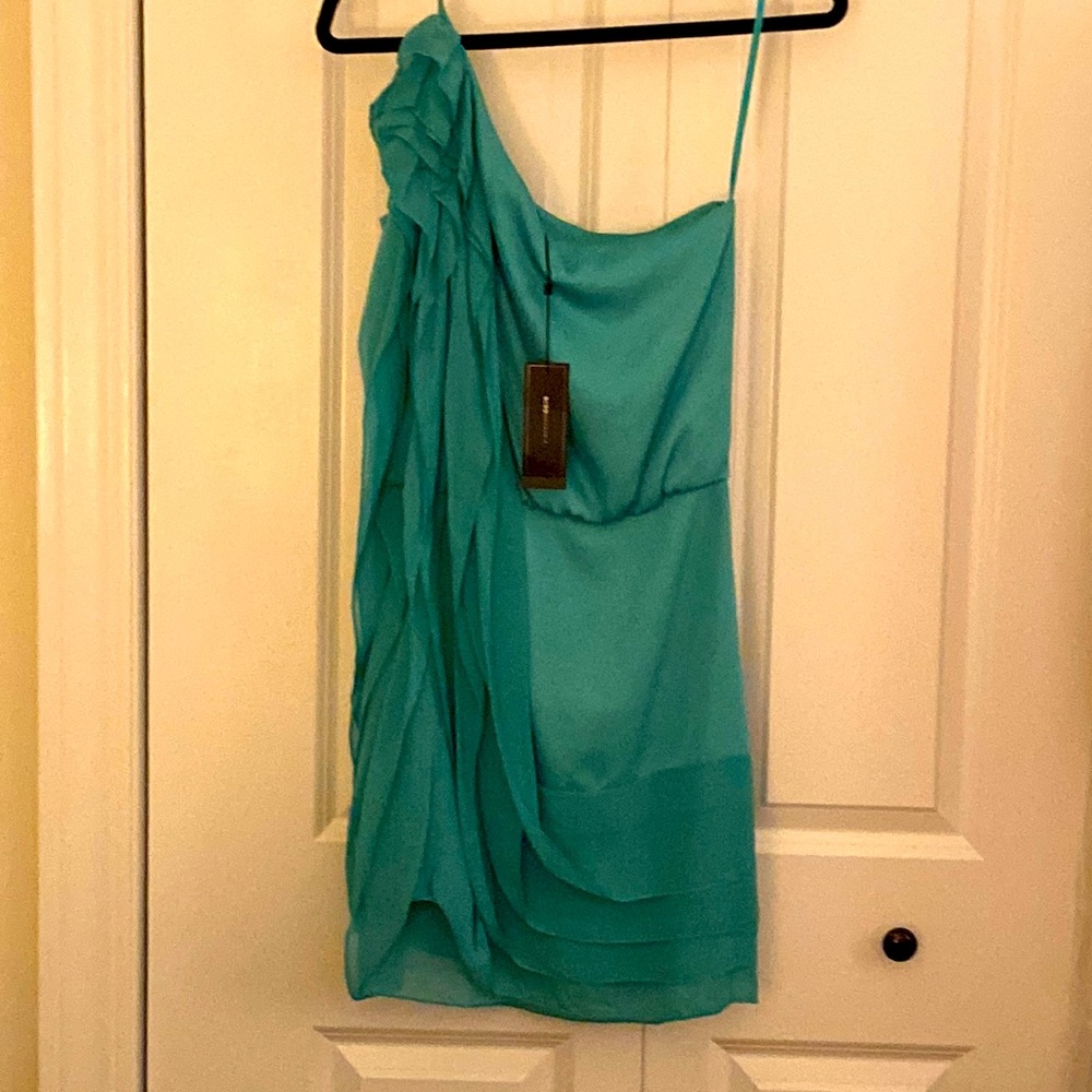 BCBGMaxAzira Lydia Dress. Size 4. NWT. Color: NewSurf.